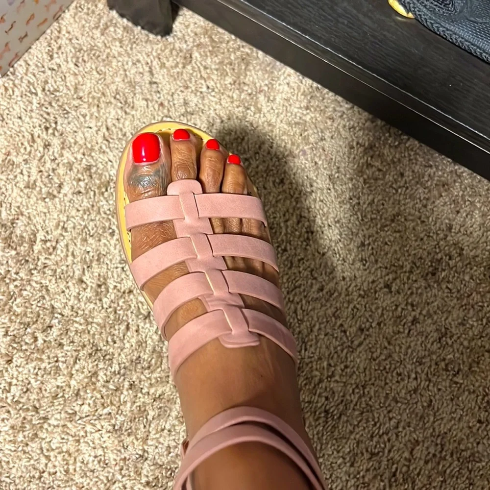 Blush American Eagle Sandals - Picture 3 of 8